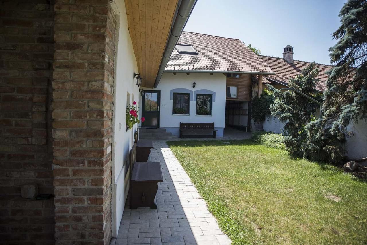 Chalupa Brod Nad Dyji Exterior foto