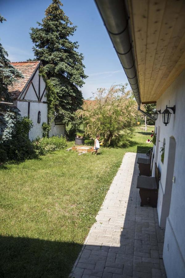 Chalupa Brod Nad Dyji Exterior foto